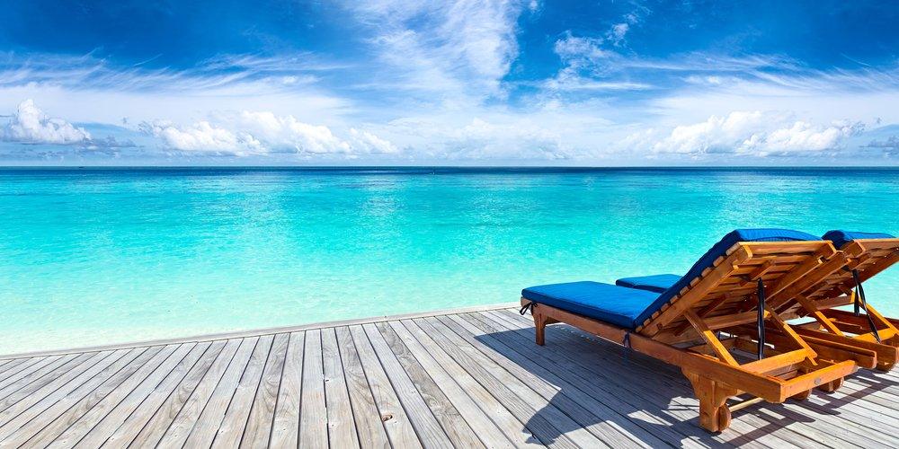 The Ultimate Guide to Luxurious Outdoor Relaxation: Top 5 Trending Sunbeds for 2024 - Outdoor Style Company