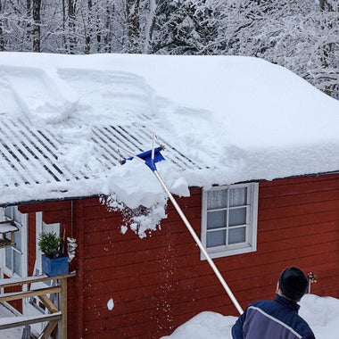  - 21 Feet Adjustable Aluminium Snow Roof Rake with Wheels and Oxford Slide - Outdoor Style Company